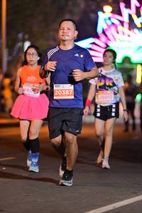 BIB: 280, 20387, 29017
                            <button type="button" onclick="openModal(14022403)" class="btn btn-primary btn-sm float-right btn-popup" data-toggle="modal" data-target=".modal-high-quality">
                        <i class="fas fa-shopping-cart"></i> Add to Cart
                    </button>
                                            <button type="button" onclick="isThisMe(14022403, true)" class="btn btn-success btn-sm float-right btn-popup btn-isme hidden" data-toggle="tooltip" data-placement="bottom" title="นี่คือรูปของคุณใช่ไหม คลิกที่นี่เพื่อเอาเข้าอัลบั้ม">
                        <i class="fas fa-plus"></i> Add to album
                    </button>
                    <button type="button" onclick="isThisMe(14022403, false)" class="btn btn-warning btn-sm float-right btn-popup btn-isnotme hidden">
                        <i class="fas fa-ban"></i> Remove from album
                    </button>