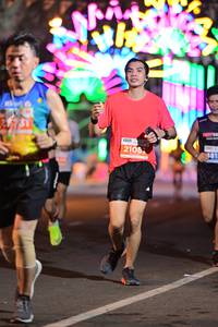 BIB: 2108, 
                            <button type="button" onclick="openModal(14019338)" class="btn btn-primary btn-sm float-right btn-popup" data-toggle="modal" data-target=".modal-high-quality">
                        <i class="fas fa-shopping-cart"></i> Add to Cart
                    </button>
                                            <button type="button" onclick="isThisMe(14019338, true)" class="btn btn-success btn-sm float-right btn-popup btn-isme hidden" data-toggle="tooltip" data-placement="bottom" title="นี่คือรูปของคุณใช่ไหม คลิกที่นี่เพื่อเอาเข้าอัลบั้ม">
                        <i class="fas fa-plus"></i> Add to album
                    </button>
                    <button type="button" onclick="isThisMe(14019338, false)" class="btn btn-warning btn-sm float-right btn-popup btn-isnotme hidden">
                        <i class="fas fa-ban"></i> Remove from album
                    </button>