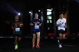 BIB: 46007, 46625, 45095
                            <button type="button" onclick="openModal(14558135)" class="btn btn-primary btn-sm float-right btn-popup" data-toggle="modal" data-target=".modal-high-quality">
                        <i class="fas fa-shopping-cart"></i> Add to Cart
                    </button>
                                            <button type="button" onclick="isThisMe(14558135, true)" class="btn btn-success btn-sm float-right btn-popup btn-isme hidden" data-toggle="tooltip" data-placement="bottom" title="นี่คือรูปของคุณใช่ไหม คลิกที่นี่เพื่อเอาเข้าอัลบั้ม">
                        <i class="fas fa-plus"></i> Add to album
                    </button>
                    <button type="button" onclick="isThisMe(14558135, false)" class="btn btn-warning btn-sm float-right btn-popup btn-isnotme hidden">
                        <i class="fas fa-ban"></i> Remove from album
                    </button>