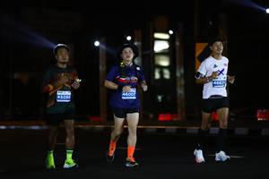 BIB: 46625, 46007, 45095
                            <button type="button" onclick="openModal(14557918)" class="btn btn-primary btn-sm float-right btn-popup" data-toggle="modal" data-target=".modal-high-quality">
                        <i class="fas fa-shopping-cart"></i> Add to Cart
                    </button>
                                            <button type="button" onclick="isThisMe(14557918, true)" class="btn btn-success btn-sm float-right btn-popup btn-isme hidden" data-toggle="tooltip" data-placement="bottom" title="นี่คือรูปของคุณใช่ไหม คลิกที่นี่เพื่อเอาเข้าอัลบั้ม">
                        <i class="fas fa-plus"></i> Add to album
                    </button>
                    <button type="button" onclick="isThisMe(14557918, false)" class="btn btn-warning btn-sm float-right btn-popup btn-isnotme hidden">
                        <i class="fas fa-ban"></i> Remove from album
                    </button>