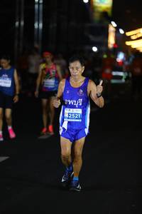 BIB: 42521
                            <button type="button" onclick="openModal(14550598)" class="btn btn-primary btn-sm float-right btn-popup" data-toggle="modal" data-target=".modal-high-quality">
                        <i class="fas fa-shopping-cart"></i> Add to Cart
                    </button>
                                            <button type="button" onclick="isThisMe(14550598, true)" class="btn btn-success btn-sm float-right btn-popup btn-isme hidden" data-toggle="tooltip" data-placement="bottom" title="นี่คือรูปของคุณใช่ไหม คลิกที่นี่เพื่อเอาเข้าอัลบั้ม">
                        <i class="fas fa-plus"></i> Add to album
                    </button>
                    <button type="button" onclick="isThisMe(14550598, false)" class="btn btn-warning btn-sm float-right btn-popup btn-isnotme hidden">
                        <i class="fas fa-ban"></i> Remove from album
                    </button>