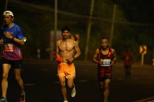 BIB: 74215, 0135
                            <button type="button" onclick="openModal(14735918)" class="btn btn-primary btn-sm float-right btn-popup" data-toggle="modal" data-target=".modal-high-quality">
                        <i class="fas fa-shopping-cart"></i> Add to Cart
                    </button>
                                            <button type="button" onclick="isThisMe(14735918, true)" class="btn btn-success btn-sm float-right btn-popup btn-isme hidden" data-toggle="tooltip" data-placement="bottom" title="นี่คือรูปของคุณใช่ไหม คลิกที่นี่เพื่อเอาเข้าอัลบั้ม">
                        <i class="fas fa-plus"></i> Add to album
                    </button>
                    <button type="button" onclick="isThisMe(14735918, false)" class="btn btn-warning btn-sm float-right btn-popup btn-isnotme hidden">
                        <i class="fas fa-ban"></i> Remove from album
                    </button>