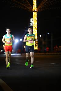 BIB: 050, 22286
                            <button type="button" onclick="openModal(14839773)" class="btn btn-primary btn-sm float-right btn-popup" data-toggle="modal" data-target=".modal-high-quality">
                        <i class="fas fa-shopping-cart"></i> Add to Cart
                    </button>
                                            <button type="button" onclick="isThisMe(14839773, true)" class="btn btn-success btn-sm float-right btn-popup btn-isme hidden" data-toggle="tooltip" data-placement="bottom" title="นี่คือรูปของคุณใช่ไหม คลิกที่นี่เพื่อเอาเข้าอัลบั้ม">
                        <i class="fas fa-plus"></i> Add to album
                    </button>
                    <button type="button" onclick="isThisMe(14839773, false)" class="btn btn-warning btn-sm float-right btn-popup btn-isnotme hidden">
                        <i class="fas fa-ban"></i> Remove from album
                    </button>