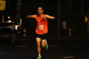 BIB: 21528
                            <button type="button" onclick="openModal(14725055)" class="btn btn-primary btn-sm float-right btn-popup" data-toggle="modal" data-target=".modal-high-quality">
                        <i class="fas fa-shopping-cart"></i> Add to Cart
                    </button>
                                            <button type="button" onclick="isThisMe(14725055, true)" class="btn btn-success btn-sm float-right btn-popup btn-isme hidden" data-toggle="tooltip" data-placement="bottom" title="นี่คือรูปของคุณใช่ไหม คลิกที่นี่เพื่อเอาเข้าอัลบั้ม">
                        <i class="fas fa-plus"></i> Add to album
                    </button>
                    <button type="button" onclick="isThisMe(14725055, false)" class="btn btn-warning btn-sm float-right btn-popup btn-isnotme hidden">
                        <i class="fas fa-ban"></i> Remove from album
                    </button>