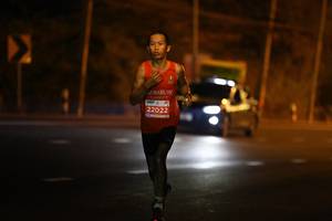 BIB: 22022
                            <button type="button" onclick="openModal(14724977)" class="btn btn-primary btn-sm float-right btn-popup" data-toggle="modal" data-target=".modal-high-quality">
                        <i class="fas fa-shopping-cart"></i> Add to Cart
                    </button>
                                            <button type="button" onclick="isThisMe(14724977, true)" class="btn btn-success btn-sm float-right btn-popup btn-isme hidden" data-toggle="tooltip" data-placement="bottom" title="นี่คือรูปของคุณใช่ไหม คลิกที่นี่เพื่อเอาเข้าอัลบั้ม">
                        <i class="fas fa-plus"></i> Add to album
                    </button>
                    <button type="button" onclick="isThisMe(14724977, false)" class="btn btn-warning btn-sm float-right btn-popup btn-isnotme hidden">
                        <i class="fas fa-ban"></i> Remove from album
                    </button>