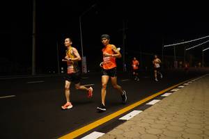 BIB: 1028
                            <button type="button" onclick="openModal(15531440)" class="btn btn-primary btn-sm float-right btn-popup" data-toggle="modal" data-target=".modal-high-quality">
                        <i class="fas fa-shopping-cart"></i> Add to Cart
                    </button>
                                            <button type="button" onclick="isThisMe(15531440, true)" class="btn btn-success btn-sm float-right btn-popup btn-isme hidden" data-toggle="tooltip" data-placement="bottom" title="นี่คือรูปของคุณใช่ไหม คลิกที่นี่เพื่อเอาเข้าอัลบั้ม">
                        <i class="fas fa-plus"></i> Add to album
                    </button>
                    <button type="button" onclick="isThisMe(15531440, false)" class="btn btn-warning btn-sm float-right btn-popup btn-isnotme hidden">
                        <i class="fas fa-ban"></i> Remove from album
                    </button>