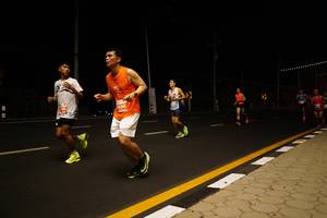 BIB: 698
                            <button type="button" onclick="openModal(15531403)" class="btn btn-primary btn-sm float-right btn-popup" data-toggle="modal" data-target=".modal-high-quality">
                        <i class="fas fa-shopping-cart"></i> Add to Cart
                    </button>
                                            <button type="button" onclick="isThisMe(15531403, true)" class="btn btn-success btn-sm float-right btn-popup btn-isme hidden" data-toggle="tooltip" data-placement="bottom" title="นี่คือรูปของคุณใช่ไหม คลิกที่นี่เพื่อเอาเข้าอัลบั้ม">
                        <i class="fas fa-plus"></i> Add to album
                    </button>
                    <button type="button" onclick="isThisMe(15531403, false)" class="btn btn-warning btn-sm float-right btn-popup btn-isnotme hidden">
                        <i class="fas fa-ban"></i> Remove from album
                    </button>