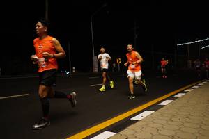 BIB: 164
                            <button type="button" onclick="openModal(15531390)" class="btn btn-primary btn-sm float-right btn-popup" data-toggle="modal" data-target=".modal-high-quality">
                        <i class="fas fa-shopping-cart"></i> Add to Cart
                    </button>
                                            <button type="button" onclick="isThisMe(15531390, true)" class="btn btn-success btn-sm float-right btn-popup btn-isme hidden" data-toggle="tooltip" data-placement="bottom" title="นี่คือรูปของคุณใช่ไหม คลิกที่นี่เพื่อเอาเข้าอัลบั้ม">
                        <i class="fas fa-plus"></i> Add to album
                    </button>
                    <button type="button" onclick="isThisMe(15531390, false)" class="btn btn-warning btn-sm float-right btn-popup btn-isnotme hidden">
                        <i class="fas fa-ban"></i> Remove from album
                    </button>