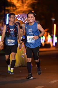 BIB: 202, 0582, 40370
                            <button type="button" onclick="openModal(13747301)" class="btn btn-primary btn-sm float-right btn-popup" data-toggle="modal" data-target=".modal-high-quality">
                        <i class="fas fa-shopping-cart"></i> Add to Cart
                    </button>
                                            <button type="button" onclick="isThisMe(13747301, true)" class="btn btn-success btn-sm float-right btn-popup btn-isme hidden" data-toggle="tooltip" data-placement="bottom" title="นี่คือรูปของคุณใช่ไหม คลิกที่นี่เพื่อเอาเข้าอัลบั้ม">
                        <i class="fas fa-plus"></i> Add to album
                    </button>
                    <button type="button" onclick="isThisMe(13747301, false)" class="btn btn-warning btn-sm float-right btn-popup btn-isnotme hidden">
                        <i class="fas fa-ban"></i> Remove from album
                    </button>