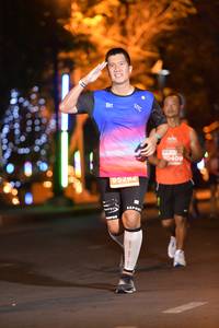BIB: 0409, 95282
                            <button type="button" onclick="openModal(13810889)" class="btn btn-primary btn-sm float-right btn-popup" data-toggle="modal" data-target=".modal-high-quality">
                        <i class="fas fa-shopping-cart"></i> Add to Cart
                    </button>
                                            <button type="button" onclick="isThisMe(13810889, true)" class="btn btn-success btn-sm float-right btn-popup btn-isme hidden" data-toggle="tooltip" data-placement="bottom" title="นี่คือรูปของคุณใช่ไหม คลิกที่นี่เพื่อเอาเข้าอัลบั้ม">
                        <i class="fas fa-plus"></i> Add to album
                    </button>
                    <button type="button" onclick="isThisMe(13810889, false)" class="btn btn-warning btn-sm float-right btn-popup btn-isnotme hidden">
                        <i class="fas fa-ban"></i> Remove from album
                    </button>