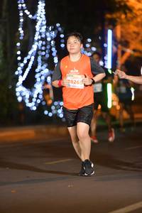 BIB: 28265
                            <button type="button" onclick="openModal(13805064)" class="btn btn-primary btn-sm float-right btn-popup" data-toggle="modal" data-target=".modal-high-quality">
                        <i class="fas fa-shopping-cart"></i> Add to Cart
                    </button>
                                            <button type="button" onclick="isThisMe(13805064, true)" class="btn btn-success btn-sm float-right btn-popup btn-isme hidden" data-toggle="tooltip" data-placement="bottom" title="นี่คือรูปของคุณใช่ไหม คลิกที่นี่เพื่อเอาเข้าอัลบั้ม">
                        <i class="fas fa-plus"></i> Add to album
                    </button>
                    <button type="button" onclick="isThisMe(13805064, false)" class="btn btn-warning btn-sm float-right btn-popup btn-isnotme hidden">
                        <i class="fas fa-ban"></i> Remove from album
                    </button>