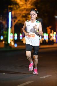 BIB: 20151
                            <button type="button" onclick="openModal(13904140)" class="btn btn-primary btn-sm float-right btn-popup" data-toggle="modal" data-target=".modal-high-quality">
                        <i class="fas fa-shopping-cart"></i> Add to Cart
                    </button>
                                            <button type="button" onclick="isThisMe(13904140, true)" class="btn btn-success btn-sm float-right btn-popup btn-isme hidden" data-toggle="tooltip" data-placement="bottom" title="นี่คือรูปของคุณใช่ไหม คลิกที่นี่เพื่อเอาเข้าอัลบั้ม">
                        <i class="fas fa-plus"></i> Add to album
                    </button>
                    <button type="button" onclick="isThisMe(13904140, false)" class="btn btn-warning btn-sm float-right btn-popup btn-isnotme hidden">
                        <i class="fas fa-ban"></i> Remove from album
                    </button>