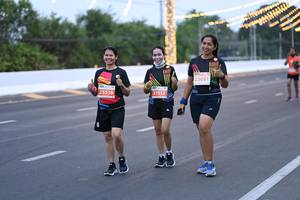 BIB: 23661, 25518, 21512
                            <button type="button" onclick="openModal(14378104)" class="btn btn-primary btn-sm float-right btn-popup" data-toggle="modal" data-target=".modal-high-quality">
                        <i class="fas fa-shopping-cart"></i> Add to Cart
                    </button>
                                            <button type="button" onclick="isThisMe(14378104, true)" class="btn btn-success btn-sm float-right btn-popup btn-isme hidden" data-toggle="tooltip" data-placement="bottom" title="นี่คือรูปของคุณใช่ไหม คลิกที่นี่เพื่อเอาเข้าอัลบั้ม">
                        <i class="fas fa-plus"></i> Add to album
                    </button>
                    <button type="button" onclick="isThisMe(14378104, false)" class="btn btn-warning btn-sm float-right btn-popup btn-isnotme hidden">
                        <i class="fas fa-ban"></i> Remove from album
                    </button>