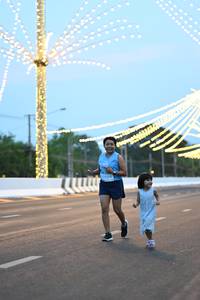 BIB: 1994
                            <button type="button" onclick="openModal(14391786)" class="btn btn-primary btn-sm float-right btn-popup" data-toggle="modal" data-target=".modal-high-quality">
                        <i class="fas fa-shopping-cart"></i> Add to Cart
                    </button>
                                            <button type="button" onclick="isThisMe(14391786, true)" class="btn btn-success btn-sm float-right btn-popup btn-isme hidden" data-toggle="tooltip" data-placement="bottom" title="นี่คือรูปของคุณใช่ไหม คลิกที่นี่เพื่อเอาเข้าอัลบั้ม">
                        <i class="fas fa-plus"></i> Add to album
                    </button>
                    <button type="button" onclick="isThisMe(14391786, false)" class="btn btn-warning btn-sm float-right btn-popup btn-isnotme hidden">
                        <i class="fas fa-ban"></i> Remove from album
                    </button>