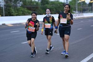 BIB: 23661, 21512, 25518
                            <button type="button" onclick="openModal(14378146)" class="btn btn-primary btn-sm float-right btn-popup" data-toggle="modal" data-target=".modal-high-quality">
                        <i class="fas fa-shopping-cart"></i> Add to Cart
                    </button>
                                            <button type="button" onclick="isThisMe(14378146, true)" class="btn btn-success btn-sm float-right btn-popup btn-isme hidden" data-toggle="tooltip" data-placement="bottom" title="นี่คือรูปของคุณใช่ไหม คลิกที่นี่เพื่อเอาเข้าอัลบั้ม">
                        <i class="fas fa-plus"></i> Add to album
                    </button>
                    <button type="button" onclick="isThisMe(14378146, false)" class="btn btn-warning btn-sm float-right btn-popup btn-isnotme hidden">
                        <i class="fas fa-ban"></i> Remove from album
                    </button>