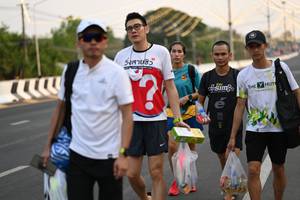 BIB: 
                            <button type="button" onclick="openModal(14367667)" class="btn btn-primary btn-sm float-right btn-popup" data-toggle="modal" data-target=".modal-high-quality">
                        <i class="fas fa-shopping-cart"></i> Add to Cart
                    </button>
                                            <button type="button" onclick="isThisMe(14367667, true)" class="btn btn-success btn-sm float-right btn-popup btn-isme hidden" data-toggle="tooltip" data-placement="bottom" title="นี่คือรูปของคุณใช่ไหม คลิกที่นี่เพื่อเอาเข้าอัลบั้ม">
                        <i class="fas fa-plus"></i> Add to album
                    </button>
                    <button type="button" onclick="isThisMe(14367667, false)" class="btn btn-warning btn-sm float-right btn-popup btn-isnotme hidden">
                        <i class="fas fa-ban"></i> Remove from album
                    </button>