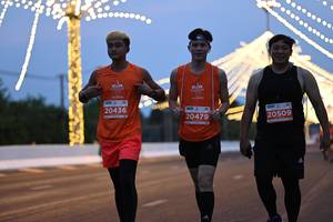 BIB: 20436, 20479, 20509
                            <button type="button" onclick="openModal(14392667)" class="btn btn-primary btn-sm float-right btn-popup" data-toggle="modal" data-target=".modal-high-quality">
                        <i class="fas fa-shopping-cart"></i> Add to Cart
                    </button>
                                            <button type="button" onclick="isThisMe(14392667, true)" class="btn btn-success btn-sm float-right btn-popup btn-isme hidden" data-toggle="tooltip" data-placement="bottom" title="นี่คือรูปของคุณใช่ไหม คลิกที่นี่เพื่อเอาเข้าอัลบั้ม">
                        <i class="fas fa-plus"></i> Add to album
                    </button>
                    <button type="button" onclick="isThisMe(14392667, false)" class="btn btn-warning btn-sm float-right btn-popup btn-isnotme hidden">
                        <i class="fas fa-ban"></i> Remove from album
                    </button>