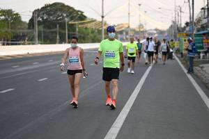 BIB: 46600, 41589
                            <button type="button" onclick="openModal(14367715)" class="btn btn-primary btn-sm float-right btn-popup" data-toggle="modal" data-target=".modal-high-quality">
                        <i class="fas fa-shopping-cart"></i> Add to Cart
                    </button>
                                            <button type="button" onclick="isThisMe(14367715, true)" class="btn btn-success btn-sm float-right btn-popup btn-isme hidden" data-toggle="tooltip" data-placement="bottom" title="นี่คือรูปของคุณใช่ไหม คลิกที่นี่เพื่อเอาเข้าอัลบั้ม">
                        <i class="fas fa-plus"></i> Add to album
                    </button>
                    <button type="button" onclick="isThisMe(14367715, false)" class="btn btn-warning btn-sm float-right btn-popup btn-isnotme hidden">
                        <i class="fas fa-ban"></i> Remove from album
                    </button>