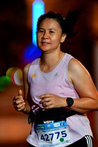 BIB: 42195, 42775
                            <button type="button" onclick="openModal(15592251)" class="btn btn-primary btn-sm float-right btn-popup" data-toggle="modal" data-target=".modal-high-quality">
                        <i class="fas fa-shopping-cart"></i> Add to Cart
                    </button>
                                            <button type="button" onclick="isThisMe(15592251, true)" class="btn btn-success btn-sm float-right btn-popup btn-isme hidden" data-toggle="tooltip" data-placement="bottom" title="นี่คือรูปของคุณใช่ไหม คลิกที่นี่เพื่อเอาเข้าอัลบั้ม">
                        <i class="fas fa-plus"></i> Add to album
                    </button>
                    <button type="button" onclick="isThisMe(15592251, false)" class="btn btn-warning btn-sm float-right btn-popup btn-isnotme hidden">
                        <i class="fas fa-ban"></i> Remove from album
                    </button>