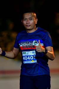 BIB: 40401
                            <button type="button" onclick="openModal(15587394)" class="btn btn-primary btn-sm float-right btn-popup" data-toggle="modal" data-target=".modal-high-quality">
                        <i class="fas fa-shopping-cart"></i> Add to Cart
                    </button>
                                            <button type="button" onclick="isThisMe(15587394, true)" class="btn btn-success btn-sm float-right btn-popup btn-isme hidden" data-toggle="tooltip" data-placement="bottom" title="นี่คือรูปของคุณใช่ไหม คลิกที่นี่เพื่อเอาเข้าอัลบั้ม">
                        <i class="fas fa-plus"></i> Add to album
                    </button>
                    <button type="button" onclick="isThisMe(15587394, false)" class="btn btn-warning btn-sm float-right btn-popup btn-isnotme hidden">
                        <i class="fas fa-ban"></i> Remove from album
                    </button>