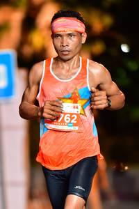 BIB: 762
                            <button type="button" onclick="openModal(15309977)" class="btn btn-primary btn-sm float-right btn-popup" data-toggle="modal" data-target=".modal-high-quality">
                        <i class="fas fa-shopping-cart"></i> Add to Cart
                    </button>
                                            <button type="button" onclick="isThisMe(15309977, true)" class="btn btn-success btn-sm float-right btn-popup btn-isme hidden" data-toggle="tooltip" data-placement="bottom" title="นี่คือรูปของคุณใช่ไหม คลิกที่นี่เพื่อเอาเข้าอัลบั้ม">
                        <i class="fas fa-plus"></i> Add to album
                    </button>
                    <button type="button" onclick="isThisMe(15309977, false)" class="btn btn-warning btn-sm float-right btn-popup btn-isnotme hidden">
                        <i class="fas fa-ban"></i> Remove from album
                    </button>