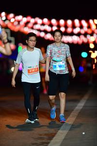 BIB: 461, 21813
                            <button type="button" onclick="openModal(14804433)" class="btn btn-primary btn-sm float-right btn-popup" data-toggle="modal" data-target=".modal-high-quality">
                        <i class="fas fa-shopping-cart"></i> Add to Cart
                    </button>
                                            <button type="button" onclick="isThisMe(14804433, true)" class="btn btn-success btn-sm float-right btn-popup btn-isme hidden" data-toggle="tooltip" data-placement="bottom" title="นี่คือรูปของคุณใช่ไหม คลิกที่นี่เพื่อเอาเข้าอัลบั้ม">
                        <i class="fas fa-plus"></i> Add to album
                    </button>
                    <button type="button" onclick="isThisMe(14804433, false)" class="btn btn-warning btn-sm float-right btn-popup btn-isnotme hidden">
                        <i class="fas fa-ban"></i> Remove from album
                    </button>