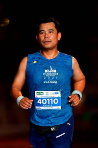 BIB: 40110
                            <button type="button" onclick="openModal(15587111)" class="btn btn-primary btn-sm float-right btn-popup" data-toggle="modal" data-target=".modal-high-quality">
                        <i class="fas fa-shopping-cart"></i> Add to Cart
                    </button>
                                            <button type="button" onclick="isThisMe(15587111, true)" class="btn btn-success btn-sm float-right btn-popup btn-isme hidden" data-toggle="tooltip" data-placement="bottom" title="นี่คือรูปของคุณใช่ไหม คลิกที่นี่เพื่อเอาเข้าอัลบั้ม">
                        <i class="fas fa-plus"></i> Add to album
                    </button>
                    <button type="button" onclick="isThisMe(15587111, false)" class="btn btn-warning btn-sm float-right btn-popup btn-isnotme hidden">
                        <i class="fas fa-ban"></i> Remove from album
                    </button>