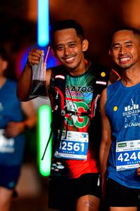 BIB: 12561, 42195, 4246
                            <button type="button" onclick="openModal(15586485)" class="btn btn-primary btn-sm float-right btn-popup" data-toggle="modal" data-target=".modal-high-quality">
                        <i class="fas fa-shopping-cart"></i> Add to Cart
                    </button>
                                            <button type="button" onclick="isThisMe(15586485, true)" class="btn btn-success btn-sm float-right btn-popup btn-isme hidden" data-toggle="tooltip" data-placement="bottom" title="นี่คือรูปของคุณใช่ไหม คลิกที่นี่เพื่อเอาเข้าอัลบั้ม">
                        <i class="fas fa-plus"></i> Add to album
                    </button>
                    <button type="button" onclick="isThisMe(15586485, false)" class="btn btn-warning btn-sm float-right btn-popup btn-isnotme hidden">
                        <i class="fas fa-ban"></i> Remove from album
                    </button>
