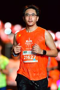 BIB: 202, 21627, 2033, 
                            <button type="button" onclick="openModal(15312494)" class="btn btn-primary btn-sm float-right btn-popup" data-toggle="modal" data-target=".modal-high-quality">
                        <i class="fas fa-shopping-cart"></i> Add to Cart
                    </button>
                                            <button type="button" onclick="isThisMe(15312494, true)" class="btn btn-success btn-sm float-right btn-popup btn-isme hidden" data-toggle="tooltip" data-placement="bottom" title="นี่คือรูปของคุณใช่ไหม คลิกที่นี่เพื่อเอาเข้าอัลบั้ม">
                        <i class="fas fa-plus"></i> Add to album
                    </button>
                    <button type="button" onclick="isThisMe(15312494, false)" class="btn btn-warning btn-sm float-right btn-popup btn-isnotme hidden">
                        <i class="fas fa-ban"></i> Remove from album
                    </button>