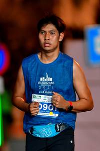 BIB: 4295, 901
                            <button type="button" onclick="openModal(15586435)" class="btn btn-primary btn-sm float-right btn-popup" data-toggle="modal" data-target=".modal-high-quality">
                        <i class="fas fa-shopping-cart"></i> Add to Cart
                    </button>
                                            <button type="button" onclick="isThisMe(15586435, true)" class="btn btn-success btn-sm float-right btn-popup btn-isme hidden" data-toggle="tooltip" data-placement="bottom" title="นี่คือรูปของคุณใช่ไหม คลิกที่นี่เพื่อเอาเข้าอัลบั้ม">
                        <i class="fas fa-plus"></i> Add to album
                    </button>
                    <button type="button" onclick="isThisMe(15586435, false)" class="btn btn-warning btn-sm float-right btn-popup btn-isnotme hidden">
                        <i class="fas fa-ban"></i> Remove from album
                    </button>