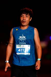BIB: 2021, 4112
                            <button type="button" onclick="openModal(15587797)" class="btn btn-primary btn-sm float-right btn-popup" data-toggle="modal" data-target=".modal-high-quality">
                        <i class="fas fa-shopping-cart"></i> Add to Cart
                    </button>
                                            <button type="button" onclick="isThisMe(15587797, true)" class="btn btn-success btn-sm float-right btn-popup btn-isme hidden" data-toggle="tooltip" data-placement="bottom" title="นี่คือรูปของคุณใช่ไหม คลิกที่นี่เพื่อเอาเข้าอัลบั้ม">
                        <i class="fas fa-plus"></i> Add to album
                    </button>
                    <button type="button" onclick="isThisMe(15587797, false)" class="btn btn-warning btn-sm float-right btn-popup btn-isnotme hidden">
                        <i class="fas fa-ban"></i> Remove from album
                    </button>