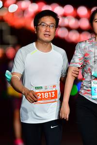 BIB: 21813
                            <button type="button" onclick="openModal(15313302)" class="btn btn-primary btn-sm float-right btn-popup" data-toggle="modal" data-target=".modal-high-quality">
                        <i class="fas fa-shopping-cart"></i> Add to Cart
                    </button>
                                            <button type="button" onclick="isThisMe(15313302, true)" class="btn btn-success btn-sm float-right btn-popup btn-isme hidden" data-toggle="tooltip" data-placement="bottom" title="นี่คือรูปของคุณใช่ไหม คลิกที่นี่เพื่อเอาเข้าอัลบั้ม">
                        <i class="fas fa-plus"></i> Add to album
                    </button>
                    <button type="button" onclick="isThisMe(15313302, false)" class="btn btn-warning btn-sm float-right btn-popup btn-isnotme hidden">
                        <i class="fas fa-ban"></i> Remove from album
                    </button>