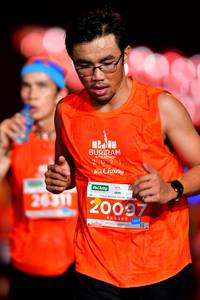 BIB: 202, 26311, 20097, 1667
                            <button type="button" onclick="openModal(15523094)" class="btn btn-primary btn-sm float-right btn-popup" data-toggle="modal" data-target=".modal-high-quality">
                        <i class="fas fa-shopping-cart"></i> Add to Cart
                    </button>
                                            <button type="button" onclick="isThisMe(15523094, true)" class="btn btn-success btn-sm float-right btn-popup btn-isme hidden" data-toggle="tooltip" data-placement="bottom" title="นี่คือรูปของคุณใช่ไหม คลิกที่นี่เพื่อเอาเข้าอัลบั้ม">
                        <i class="fas fa-plus"></i> Add to album
                    </button>
                    <button type="button" onclick="isThisMe(15523094, false)" class="btn btn-warning btn-sm float-right btn-popup btn-isnotme hidden">
                        <i class="fas fa-ban"></i> Remove from album
                    </button>