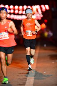 BIB: 221, 20570
                            <button type="button" onclick="openModal(14815926)" class="btn btn-primary btn-sm float-right btn-popup" data-toggle="modal" data-target=".modal-high-quality">
                        <i class="fas fa-shopping-cart"></i> Add to Cart
                    </button>
                                            <button type="button" onclick="isThisMe(14815926, true)" class="btn btn-success btn-sm float-right btn-popup btn-isme hidden" data-toggle="tooltip" data-placement="bottom" title="นี่คือรูปของคุณใช่ไหม คลิกที่นี่เพื่อเอาเข้าอัลบั้ม">
                        <i class="fas fa-plus"></i> Add to album
                    </button>
                    <button type="button" onclick="isThisMe(14815926, false)" class="btn btn-warning btn-sm float-right btn-popup btn-isnotme hidden">
                        <i class="fas fa-ban"></i> Remove from album
                    </button>