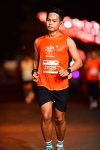 BIB: 202, 21125
                            <button type="button" onclick="openModal(14838112)" class="btn btn-primary btn-sm float-right btn-popup" data-toggle="modal" data-target=".modal-high-quality">
                        <i class="fas fa-shopping-cart"></i> Add to Cart
                    </button>
                                            <button type="button" onclick="isThisMe(14838112, true)" class="btn btn-success btn-sm float-right btn-popup btn-isme hidden" data-toggle="tooltip" data-placement="bottom" title="นี่คือรูปของคุณใช่ไหม คลิกที่นี่เพื่อเอาเข้าอัลบั้ม">
                        <i class="fas fa-plus"></i> Add to album
                    </button>
                    <button type="button" onclick="isThisMe(14838112, false)" class="btn btn-warning btn-sm float-right btn-popup btn-isnotme hidden">
                        <i class="fas fa-ban"></i> Remove from album
                    </button>