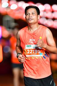 BIB: 22195, 1390
                            <button type="button" onclick="openModal(15315441)" class="btn btn-primary btn-sm float-right btn-popup" data-toggle="modal" data-target=".modal-high-quality">
                        <i class="fas fa-shopping-cart"></i> Add to Cart
                    </button>
                                            <button type="button" onclick="isThisMe(15315441, true)" class="btn btn-success btn-sm float-right btn-popup btn-isme hidden" data-toggle="tooltip" data-placement="bottom" title="นี่คือรูปของคุณใช่ไหม คลิกที่นี่เพื่อเอาเข้าอัลบั้ม">
                        <i class="fas fa-plus"></i> Add to album
                    </button>
                    <button type="button" onclick="isThisMe(15315441, false)" class="btn btn-warning btn-sm float-right btn-popup btn-isnotme hidden">
                        <i class="fas fa-ban"></i> Remove from album
                    </button>