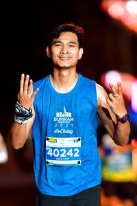 BIB: 40242
                            <button type="button" onclick="openModal(15590483)" class="btn btn-primary btn-sm float-right btn-popup" data-toggle="modal" data-target=".modal-high-quality">
                        <i class="fas fa-shopping-cart"></i> Add to Cart
                    </button>
                                            <button type="button" onclick="isThisMe(15590483, true)" class="btn btn-success btn-sm float-right btn-popup btn-isme hidden" data-toggle="tooltip" data-placement="bottom" title="นี่คือรูปของคุณใช่ไหม คลิกที่นี่เพื่อเอาเข้าอัลบั้ม">
                        <i class="fas fa-plus"></i> Add to album
                    </button>
                    <button type="button" onclick="isThisMe(15590483, false)" class="btn btn-warning btn-sm float-right btn-popup btn-isnotme hidden">
                        <i class="fas fa-ban"></i> Remove from album
                    </button>