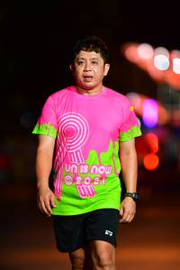 BIB: 2040
                            <button type="button" onclick="openModal(13914741)" class="btn btn-primary btn-sm float-right btn-popup" data-toggle="modal" data-target=".modal-high-quality">
                        <i class="fas fa-shopping-cart"></i> Add to Cart
                    </button>
                                            <button type="button" onclick="isThisMe(13914741, true)" class="btn btn-success btn-sm float-right btn-popup btn-isme hidden" data-toggle="tooltip" data-placement="bottom" title="นี่คือรูปของคุณใช่ไหม คลิกที่นี่เพื่อเอาเข้าอัลบั้ม">
                        <i class="fas fa-plus"></i> Add to album
                    </button>
                    <button type="button" onclick="isThisMe(13914741, false)" class="btn btn-warning btn-sm float-right btn-popup btn-isnotme hidden">
                        <i class="fas fa-ban"></i> Remove from album
                    </button>