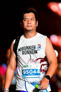 BIB: 42195, 95044
                            <button type="button" onclick="openModal(15592658)" class="btn btn-primary btn-sm float-right btn-popup" data-toggle="modal" data-target=".modal-high-quality">
                        <i class="fas fa-shopping-cart"></i> Add to Cart
                    </button>
                                            <button type="button" onclick="isThisMe(15592658, true)" class="btn btn-success btn-sm float-right btn-popup btn-isme hidden" data-toggle="tooltip" data-placement="bottom" title="นี่คือรูปของคุณใช่ไหม คลิกที่นี่เพื่อเอาเข้าอัลบั้ม">
                        <i class="fas fa-plus"></i> Add to album
                    </button>
                    <button type="button" onclick="isThisMe(15592658, false)" class="btn btn-warning btn-sm float-right btn-popup btn-isnotme hidden">
                        <i class="fas fa-ban"></i> Remove from album
                    </button>