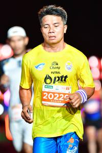 BIB: 20229
                            <button type="button" onclick="openModal(15312340)" class="btn btn-primary btn-sm float-right btn-popup" data-toggle="modal" data-target=".modal-high-quality">
                        <i class="fas fa-shopping-cart"></i> Add to Cart
                    </button>
                                            <button type="button" onclick="isThisMe(15312340, true)" class="btn btn-success btn-sm float-right btn-popup btn-isme hidden" data-toggle="tooltip" data-placement="bottom" title="นี่คือรูปของคุณใช่ไหม คลิกที่นี่เพื่อเอาเข้าอัลบั้ม">
                        <i class="fas fa-plus"></i> Add to album
                    </button>
                    <button type="button" onclick="isThisMe(15312340, false)" class="btn btn-warning btn-sm float-right btn-popup btn-isnotme hidden">
                        <i class="fas fa-ban"></i> Remove from album
                    </button>