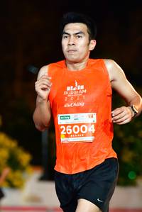 BIB: 2021, 26004
                            <button type="button" onclick="openModal(15310065)" class="btn btn-primary btn-sm float-right btn-popup" data-toggle="modal" data-target=".modal-high-quality">
                        <i class="fas fa-shopping-cart"></i> Add to Cart
                    </button>
                                            <button type="button" onclick="isThisMe(15310065, true)" class="btn btn-success btn-sm float-right btn-popup btn-isme hidden" data-toggle="tooltip" data-placement="bottom" title="นี่คือรูปของคุณใช่ไหม คลิกที่นี่เพื่อเอาเข้าอัลบั้ม">
                        <i class="fas fa-plus"></i> Add to album
                    </button>
                    <button type="button" onclick="isThisMe(15310065, false)" class="btn btn-warning btn-sm float-right btn-popup btn-isnotme hidden">
                        <i class="fas fa-ban"></i> Remove from album
                    </button>