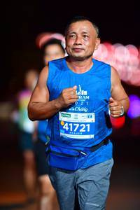BIB: 021, 41721
                            <button type="button" onclick="openModal(15248729)" class="btn btn-primary btn-sm float-right btn-popup" data-toggle="modal" data-target=".modal-high-quality">
                        <i class="fas fa-shopping-cart"></i> Add to Cart
                    </button>
                                            <button type="button" onclick="isThisMe(15248729, true)" class="btn btn-success btn-sm float-right btn-popup btn-isme hidden" data-toggle="tooltip" data-placement="bottom" title="นี่คือรูปของคุณใช่ไหม คลิกที่นี่เพื่อเอาเข้าอัลบั้ม">
                        <i class="fas fa-plus"></i> Add to album
                    </button>
                    <button type="button" onclick="isThisMe(15248729, false)" class="btn btn-warning btn-sm float-right btn-popup btn-isnotme hidden">
                        <i class="fas fa-ban"></i> Remove from album
                    </button>