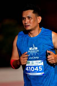 BIB: 42195, 41045
                            <button type="button" onclick="openModal(15590625)" class="btn btn-primary btn-sm float-right btn-popup" data-toggle="modal" data-target=".modal-high-quality">
                        <i class="fas fa-shopping-cart"></i> Add to Cart
                    </button>
                                            <button type="button" onclick="isThisMe(15590625, true)" class="btn btn-success btn-sm float-right btn-popup btn-isme hidden" data-toggle="tooltip" data-placement="bottom" title="นี่คือรูปของคุณใช่ไหม คลิกที่นี่เพื่อเอาเข้าอัลบั้ม">
                        <i class="fas fa-plus"></i> Add to album
                    </button>
                    <button type="button" onclick="isThisMe(15590625, false)" class="btn btn-warning btn-sm float-right btn-popup btn-isnotme hidden">
                        <i class="fas fa-ban"></i> Remove from album
                    </button>