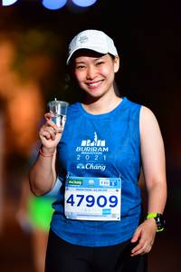 BIB: 42195, 47909, 0385
                            <button type="button" onclick="openModal(13945331)" class="btn btn-primary btn-sm float-right btn-popup" data-toggle="modal" data-target=".modal-high-quality">
                        <i class="fas fa-shopping-cart"></i> Add to Cart
                    </button>
                                            <button type="button" onclick="isThisMe(13945331, true)" class="btn btn-success btn-sm float-right btn-popup btn-isme hidden" data-toggle="tooltip" data-placement="bottom" title="นี่คือรูปของคุณใช่ไหม คลิกที่นี่เพื่อเอาเข้าอัลบั้ม">
                        <i class="fas fa-plus"></i> Add to album
                    </button>
                    <button type="button" onclick="isThisMe(13945331, false)" class="btn btn-warning btn-sm float-right btn-popup btn-isnotme hidden">
                        <i class="fas fa-ban"></i> Remove from album
                    </button>