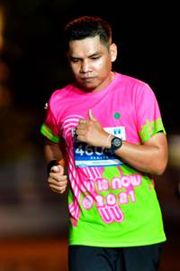 BIB: 460, 92021
                            <button type="button" onclick="openModal(15590539)" class="btn btn-primary btn-sm float-right btn-popup" data-toggle="modal" data-target=".modal-high-quality">
                        <i class="fas fa-shopping-cart"></i> Add to Cart
                    </button>
                                            <button type="button" onclick="isThisMe(15590539, true)" class="btn btn-success btn-sm float-right btn-popup btn-isme hidden" data-toggle="tooltip" data-placement="bottom" title="นี่คือรูปของคุณใช่ไหม คลิกที่นี่เพื่อเอาเข้าอัลบั้ม">
                        <i class="fas fa-plus"></i> Add to album
                    </button>
                    <button type="button" onclick="isThisMe(15590539, false)" class="btn btn-warning btn-sm float-right btn-popup btn-isnotme hidden">
                        <i class="fas fa-ban"></i> Remove from album
                    </button>