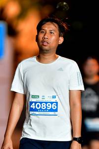 BIB: 429, 40896
                            <button type="button" onclick="openModal(15593256)" class="btn btn-primary btn-sm float-right btn-popup" data-toggle="modal" data-target=".modal-high-quality">
                        <i class="fas fa-shopping-cart"></i> Add to Cart
                    </button>
                                            <button type="button" onclick="isThisMe(15593256, true)" class="btn btn-success btn-sm float-right btn-popup btn-isme hidden" data-toggle="tooltip" data-placement="bottom" title="นี่คือรูปของคุณใช่ไหม คลิกที่นี่เพื่อเอาเข้าอัลบั้ม">
                        <i class="fas fa-plus"></i> Add to album
                    </button>
                    <button type="button" onclick="isThisMe(15593256, false)" class="btn btn-warning btn-sm float-right btn-popup btn-isnotme hidden">
                        <i class="fas fa-ban"></i> Remove from album
                    </button>