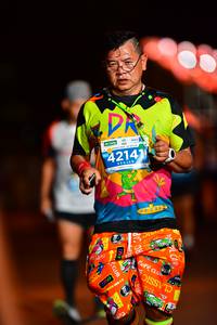 BIB: 42141
                            <button type="button" onclick="openModal(15085518)" class="btn btn-primary btn-sm float-right btn-popup" data-toggle="modal" data-target=".modal-high-quality">
                        <i class="fas fa-shopping-cart"></i> Add to Cart
                    </button>
                                            <button type="button" onclick="isThisMe(15085518, true)" class="btn btn-success btn-sm float-right btn-popup btn-isme hidden" data-toggle="tooltip" data-placement="bottom" title="นี่คือรูปของคุณใช่ไหม คลิกที่นี่เพื่อเอาเข้าอัลบั้ม">
                        <i class="fas fa-plus"></i> Add to album
                    </button>
                    <button type="button" onclick="isThisMe(15085518, false)" class="btn btn-warning btn-sm float-right btn-popup btn-isnotme hidden">
                        <i class="fas fa-ban"></i> Remove from album
                    </button>