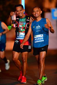 BIB: 202, 42561, 42468
                            <button type="button" onclick="openModal(15254308)" class="btn btn-primary btn-sm float-right btn-popup" data-toggle="modal" data-target=".modal-high-quality">
                        <i class="fas fa-shopping-cart"></i> Add to Cart
                    </button>
                                            <button type="button" onclick="isThisMe(15254308, true)" class="btn btn-success btn-sm float-right btn-popup btn-isme hidden" data-toggle="tooltip" data-placement="bottom" title="นี่คือรูปของคุณใช่ไหม คลิกที่นี่เพื่อเอาเข้าอัลบั้ม">
                        <i class="fas fa-plus"></i> Add to album
                    </button>
                    <button type="button" onclick="isThisMe(15254308, false)" class="btn btn-warning btn-sm float-right btn-popup btn-isnotme hidden">
                        <i class="fas fa-ban"></i> Remove from album
                    </button>
