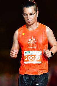 BIB: 202, 20019
                            <button type="button" onclick="openModal(15312887)" class="btn btn-primary btn-sm float-right btn-popup" data-toggle="modal" data-target=".modal-high-quality">
                        <i class="fas fa-shopping-cart"></i> Add to Cart
                    </button>
                                            <button type="button" onclick="isThisMe(15312887, true)" class="btn btn-success btn-sm float-right btn-popup btn-isme hidden" data-toggle="tooltip" data-placement="bottom" title="นี่คือรูปของคุณใช่ไหม คลิกที่นี่เพื่อเอาเข้าอัลบั้ม">
                        <i class="fas fa-plus"></i> Add to album
                    </button>
                    <button type="button" onclick="isThisMe(15312887, false)" class="btn btn-warning btn-sm float-right btn-popup btn-isnotme hidden">
                        <i class="fas fa-ban"></i> Remove from album
                    </button>