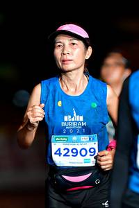 BIB: 42195, 42909, 0183
                            <button type="button" onclick="openModal(15590884)" class="btn btn-primary btn-sm float-right btn-popup" data-toggle="modal" data-target=".modal-high-quality">
                        <i class="fas fa-shopping-cart"></i> Add to Cart
                    </button>
                                            <button type="button" onclick="isThisMe(15590884, true)" class="btn btn-success btn-sm float-right btn-popup btn-isme hidden" data-toggle="tooltip" data-placement="bottom" title="นี่คือรูปของคุณใช่ไหม คลิกที่นี่เพื่อเอาเข้าอัลบั้ม">
                        <i class="fas fa-plus"></i> Add to album
                    </button>
                    <button type="button" onclick="isThisMe(15590884, false)" class="btn btn-warning btn-sm float-right btn-popup btn-isnotme hidden">
                        <i class="fas fa-ban"></i> Remove from album
                    </button>